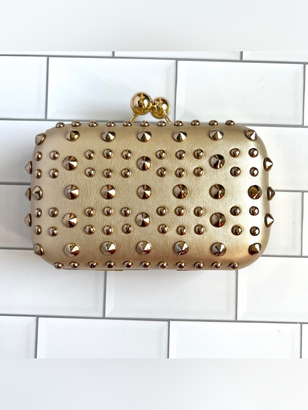 ✨ Gold Studded Clutch by MMS w/ Shoulder Chain Small Purse - Picture 8 of 9